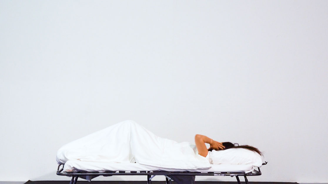 40 performer have been sleeping from 7 p.m. to 11 p.m. Blaue-Nacht-Art Competition 2009&nbsp; Nürnberg, Germany